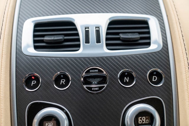 2016 Aston Martin Vanquish Carbon