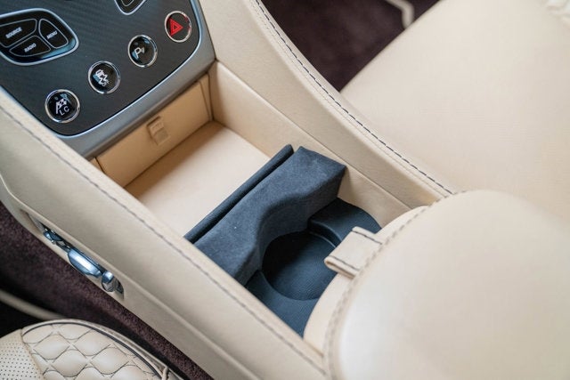 2016 Aston Martin Vanquish Carbon