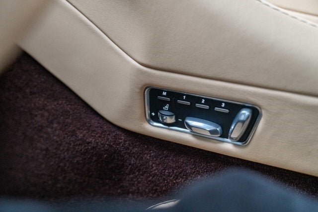 2016 Aston Martin Vanquish Carbon