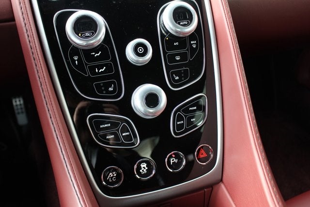 2016 Aston Martin Vanquish 2dr Cpe