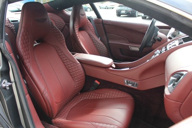 2016 Aston Martin Vanquish 2dr Cpe