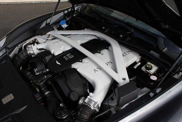 2016 Aston Martin Vanquish 2dr Cpe