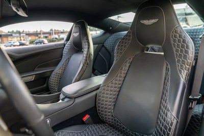 2016 Aston Martin Vanquish 2dr Cpe