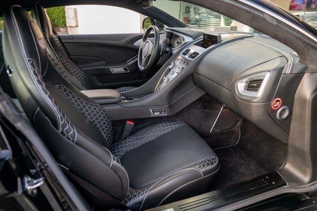 2016 Aston Martin Vanquish 2dr Cpe