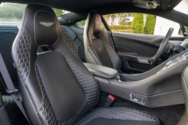 2016 Aston Martin Vanquish 2dr Cpe