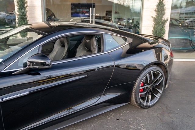 2016 Aston Martin Vanquish 2dr Cpe