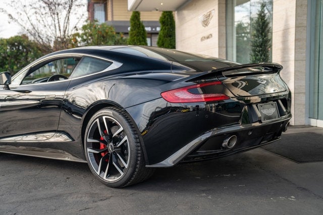 2016 Aston Martin Vanquish 2dr Cpe