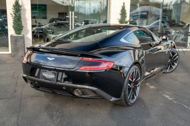2016 Aston Martin Vanquish 2dr Cpe