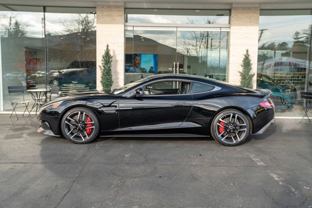 2016 Aston Martin Vanquish 2dr Cpe