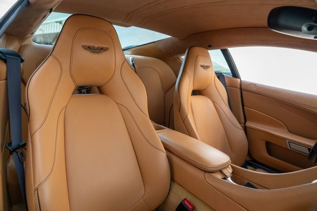 2017 Aston Martin Vanquish Coupe