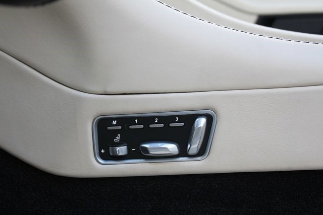 2014 Aston Martin Vanquish Volante