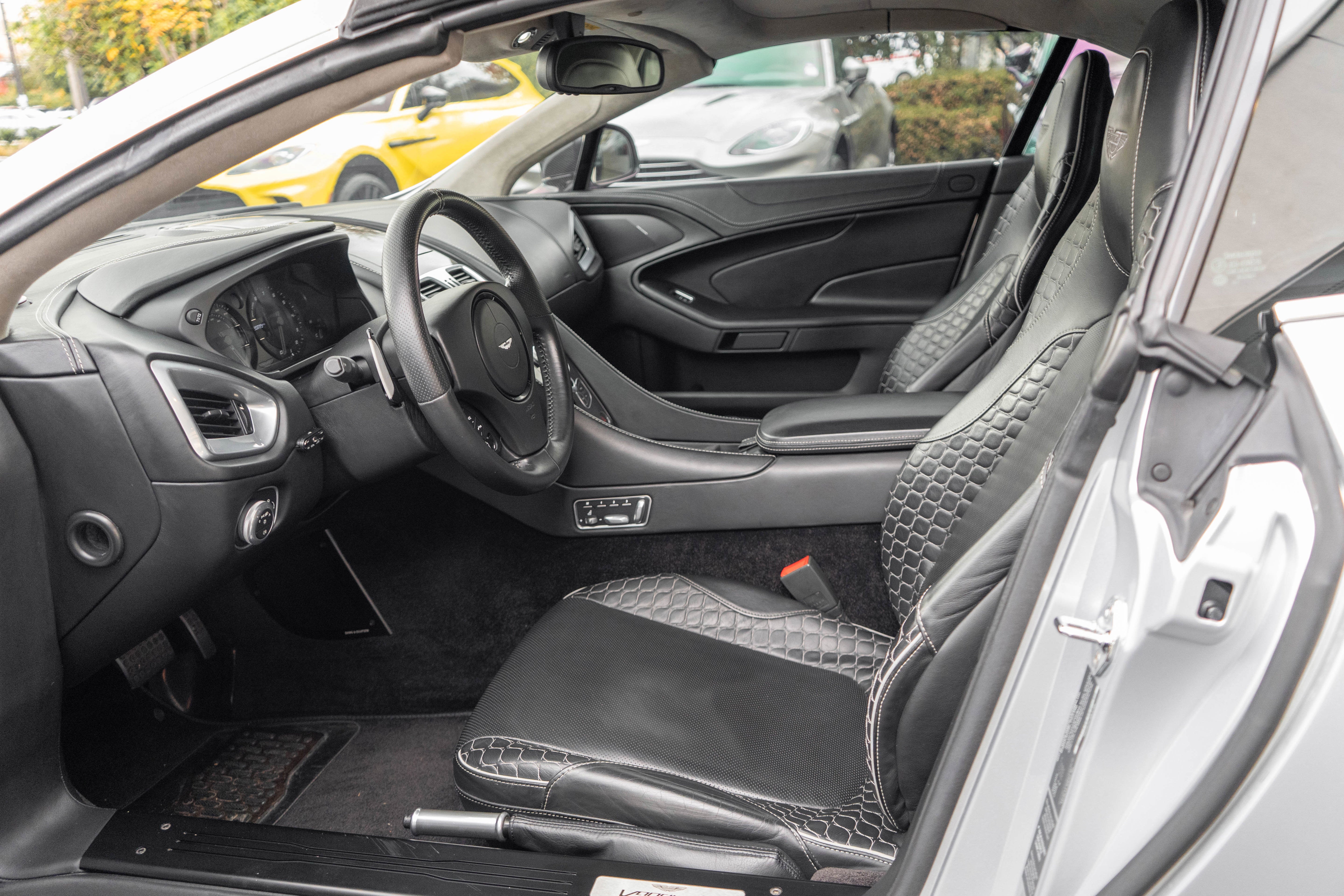 2016 Aston Martin Vanquish 2dr Volante