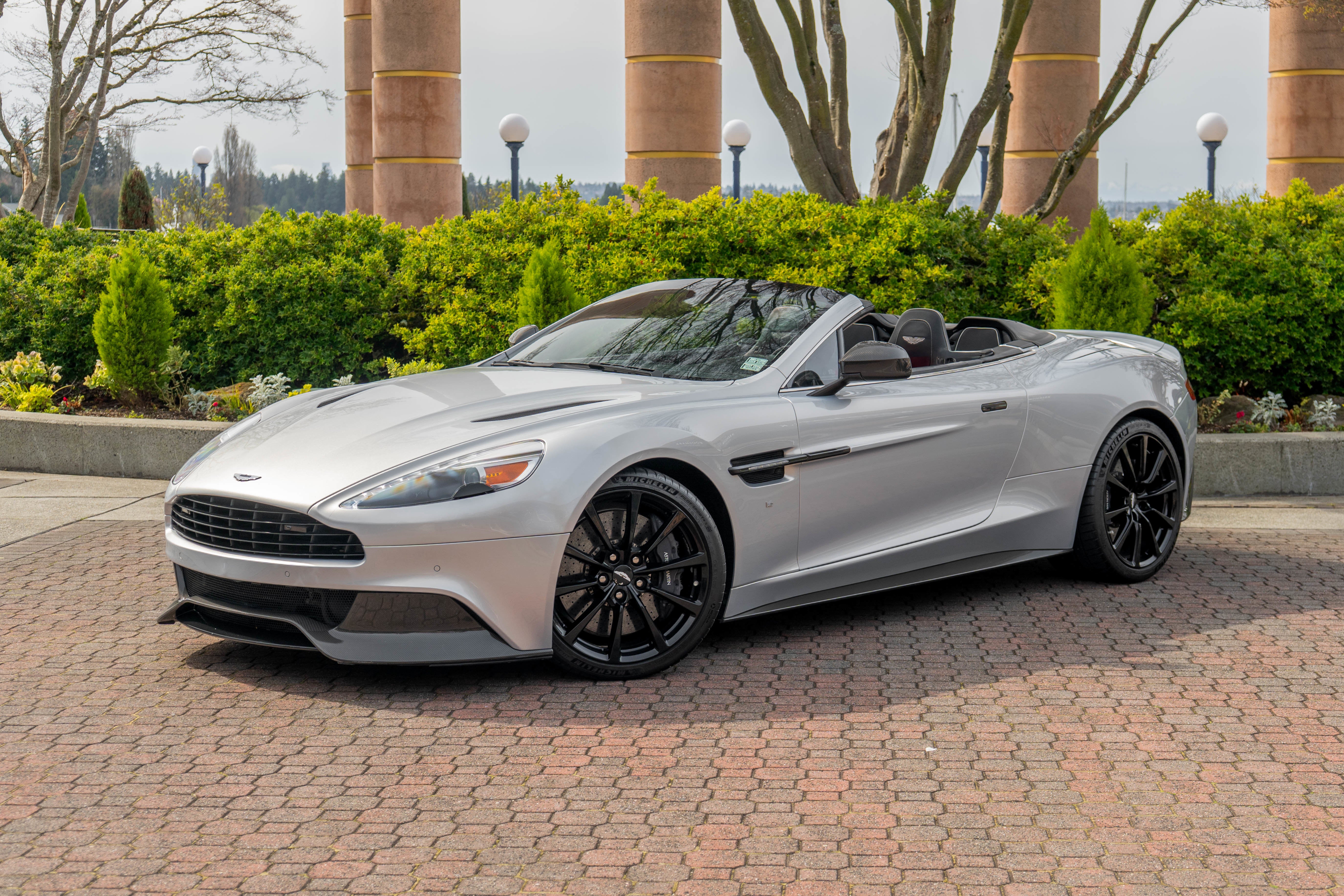 2016 Aston Martin Vanquish 2dr Volante