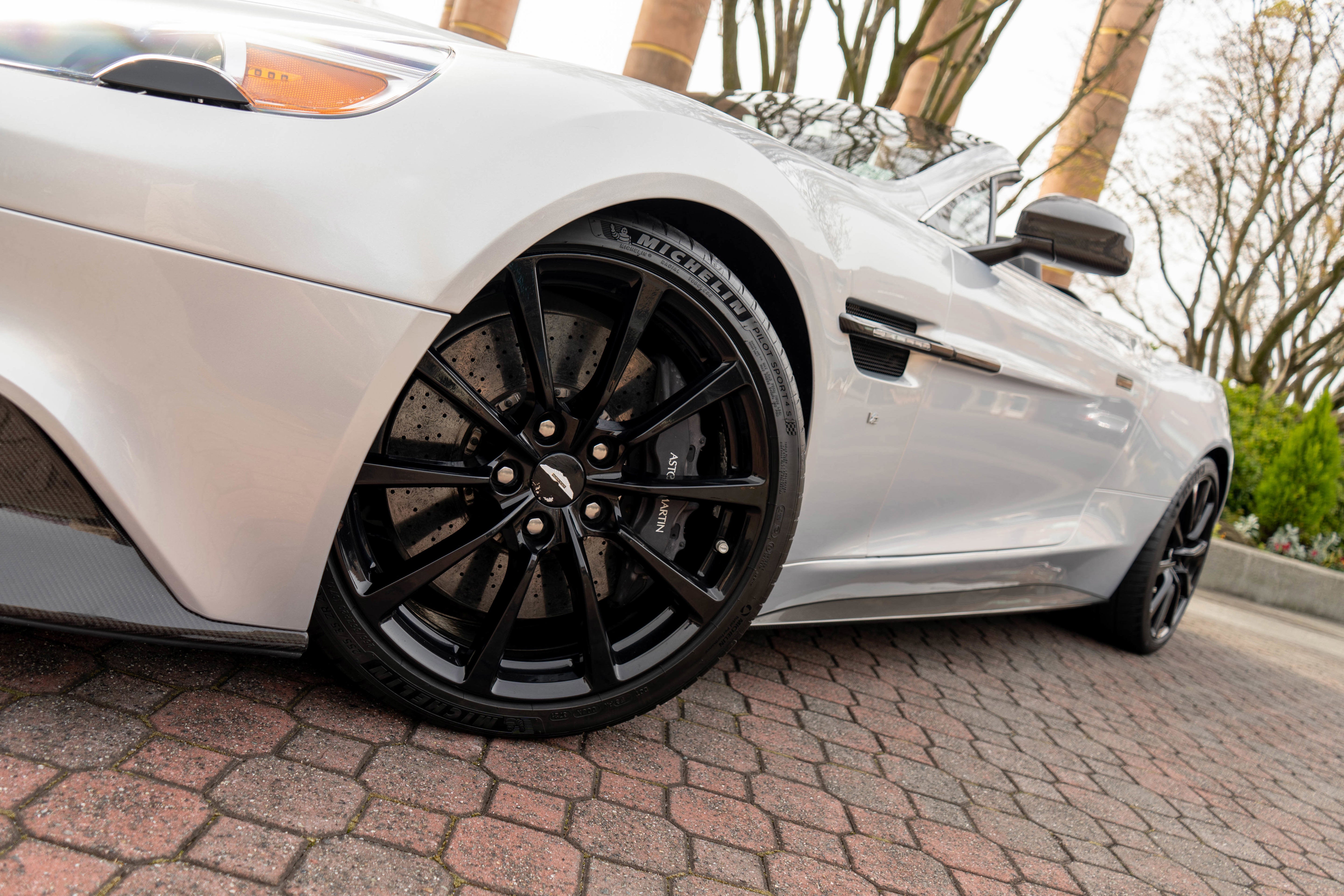 2016 Aston Martin Vanquish 2dr Volante