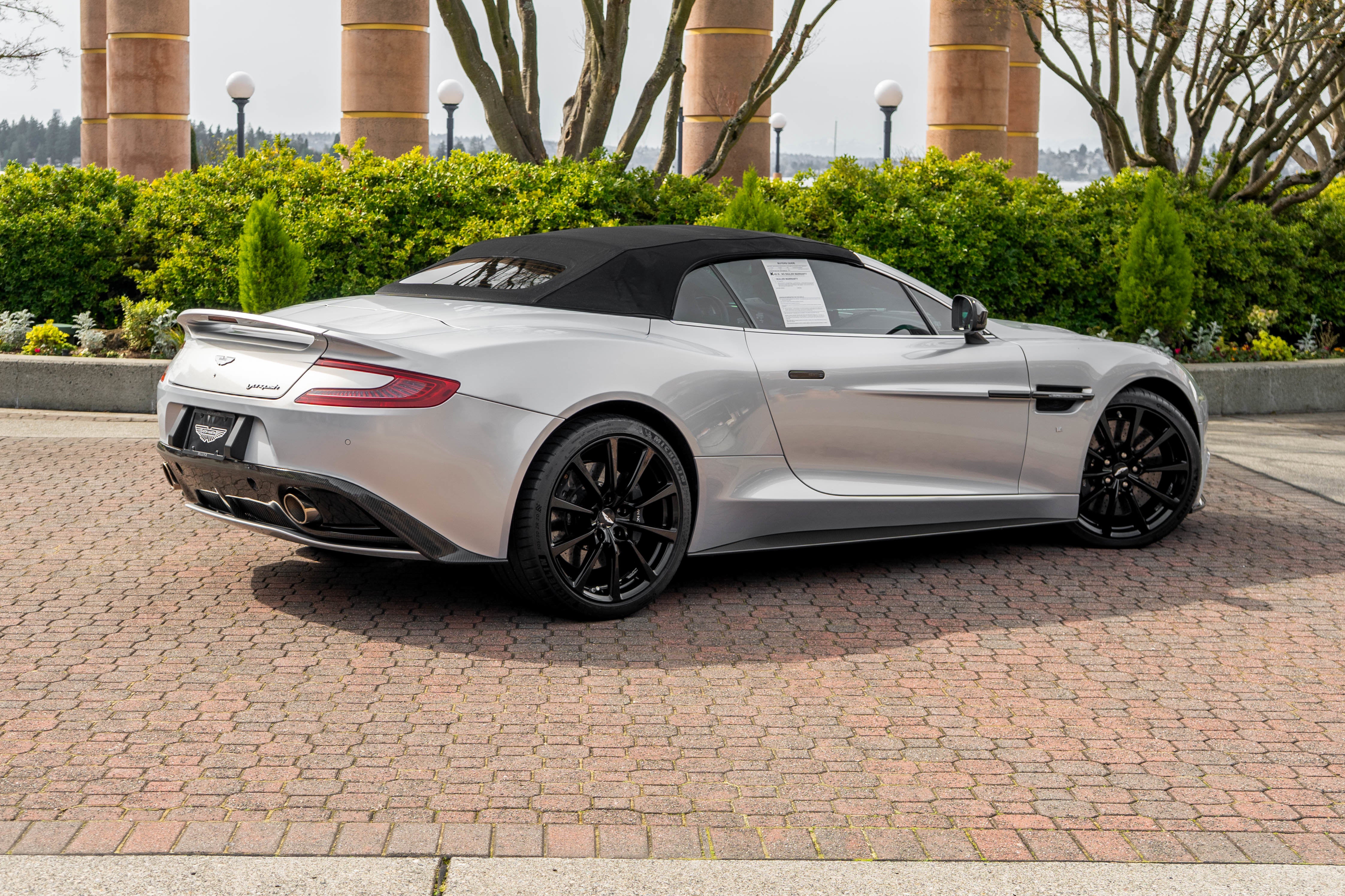 2016 Aston Martin Vanquish 2dr Volante