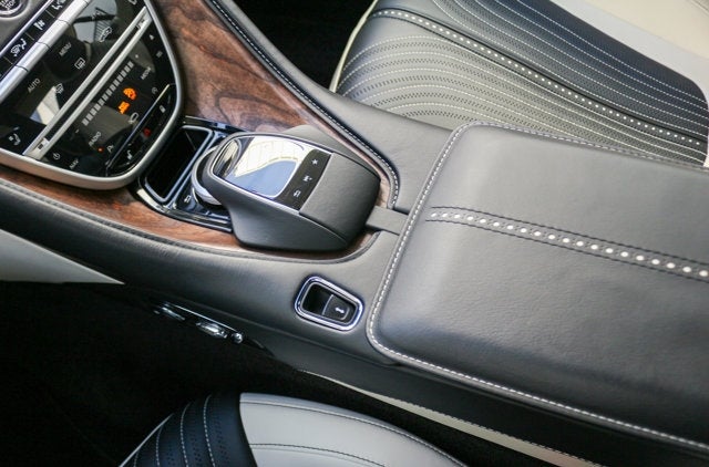 2018 Aston Martin DB11 V12