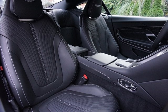 2017 Aston Martin DB11 V12 Carbon Coupe