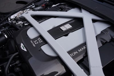 2017 Aston Martin DB11 V12 Carbon Coupe