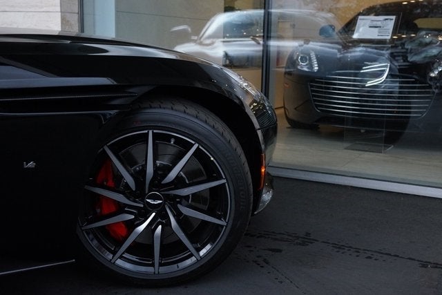 2017 Aston Martin DB11 V12 Carbon Coupe