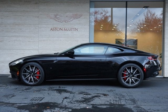 2017 Aston Martin DB11 V12 Carbon Coupe