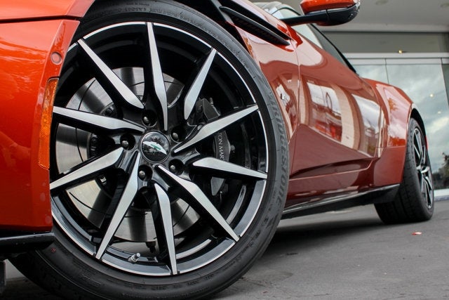 2018 Aston Martin DB11 V12