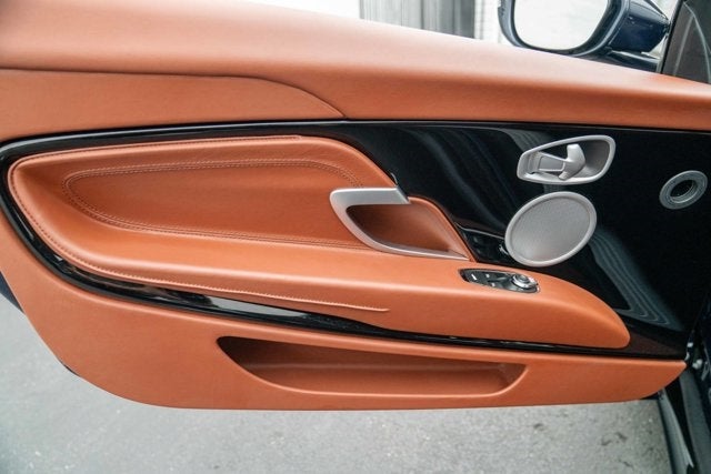 2020 Aston Martin DB11 V8