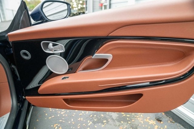 2020 Aston Martin DB11 V8