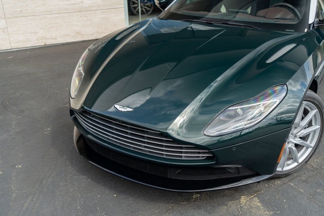 2021 Aston Martin DB11 V8