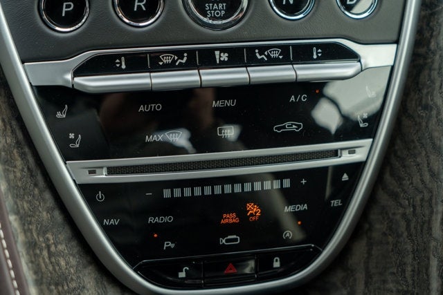 2021 Aston Martin DB11 V8
