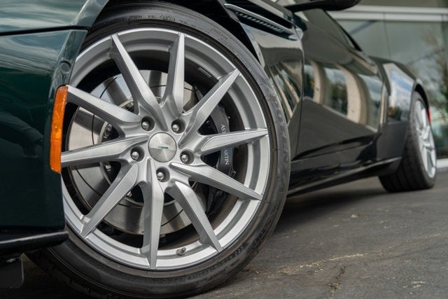 2021 Aston Martin DB11 V8