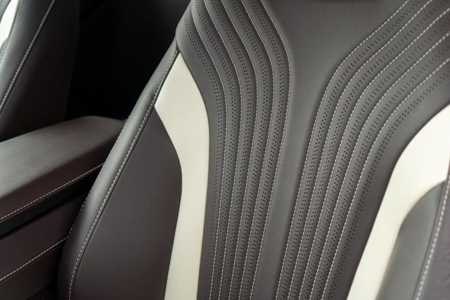 2021 Aston Martin DB11 V8
