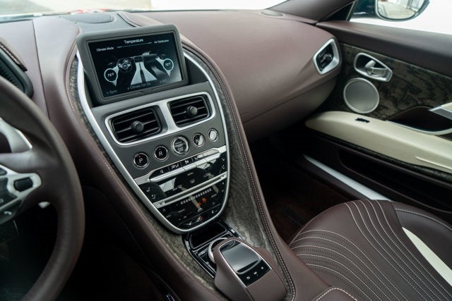 2021 Aston Martin DB11 V8
