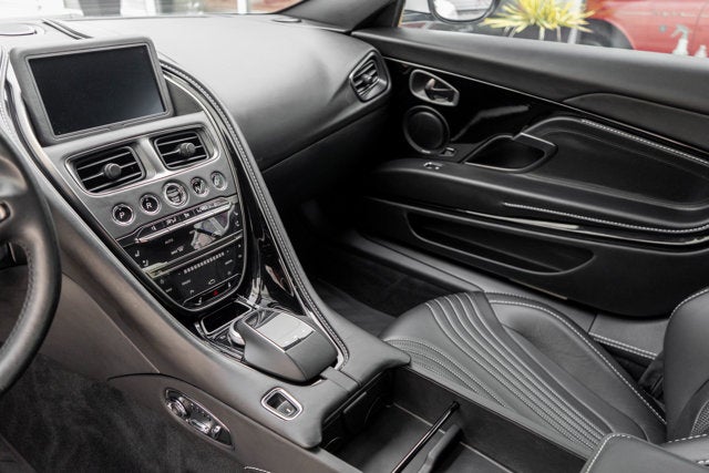 2021 Aston Martin DB11 V8