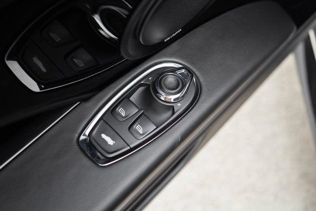 2021 Aston Martin DB11 V8