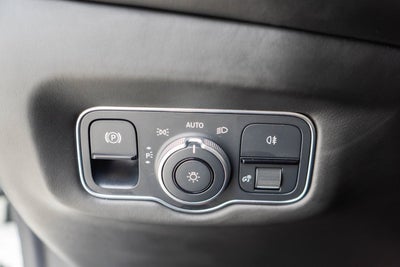 2021 Aston Martin DB11 V8