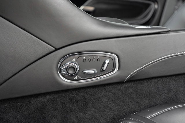 2021 Aston Martin DB11 V8