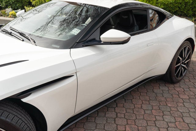 2021 Aston Martin DB11 V8