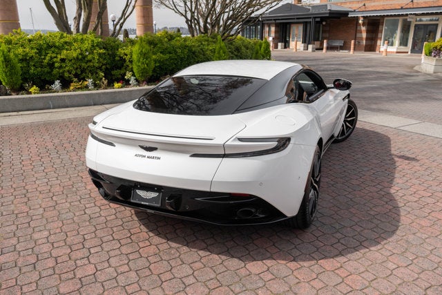 2021 Aston Martin DB11 V8