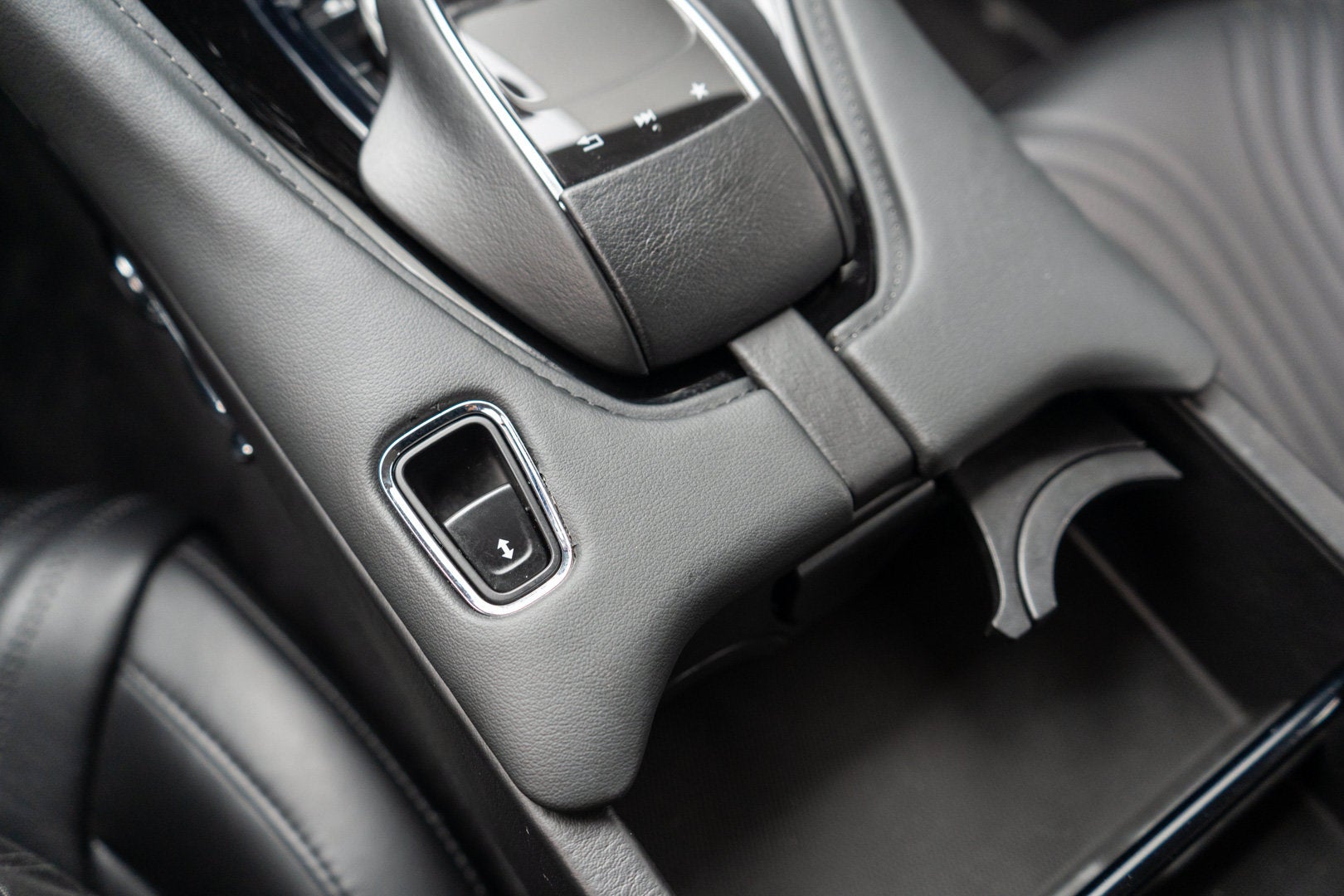 2019 Aston Martin DB11 V8