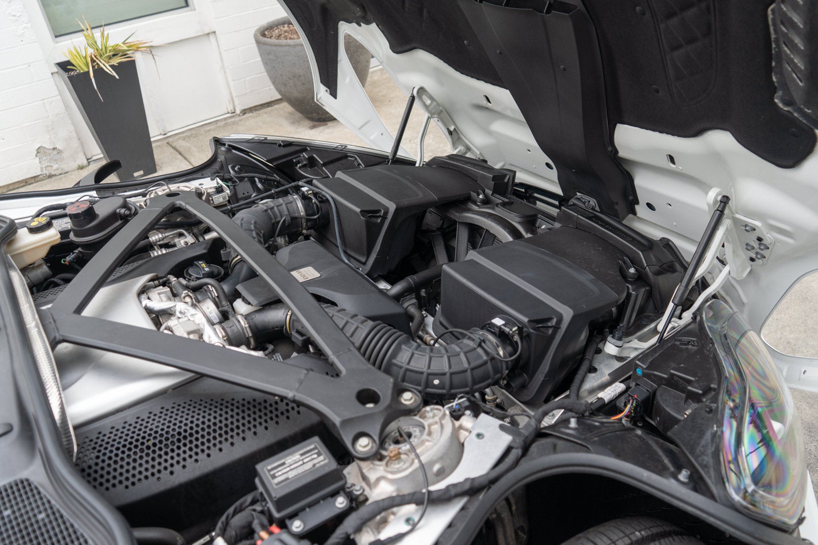 2019 Aston Martin DB11 V8