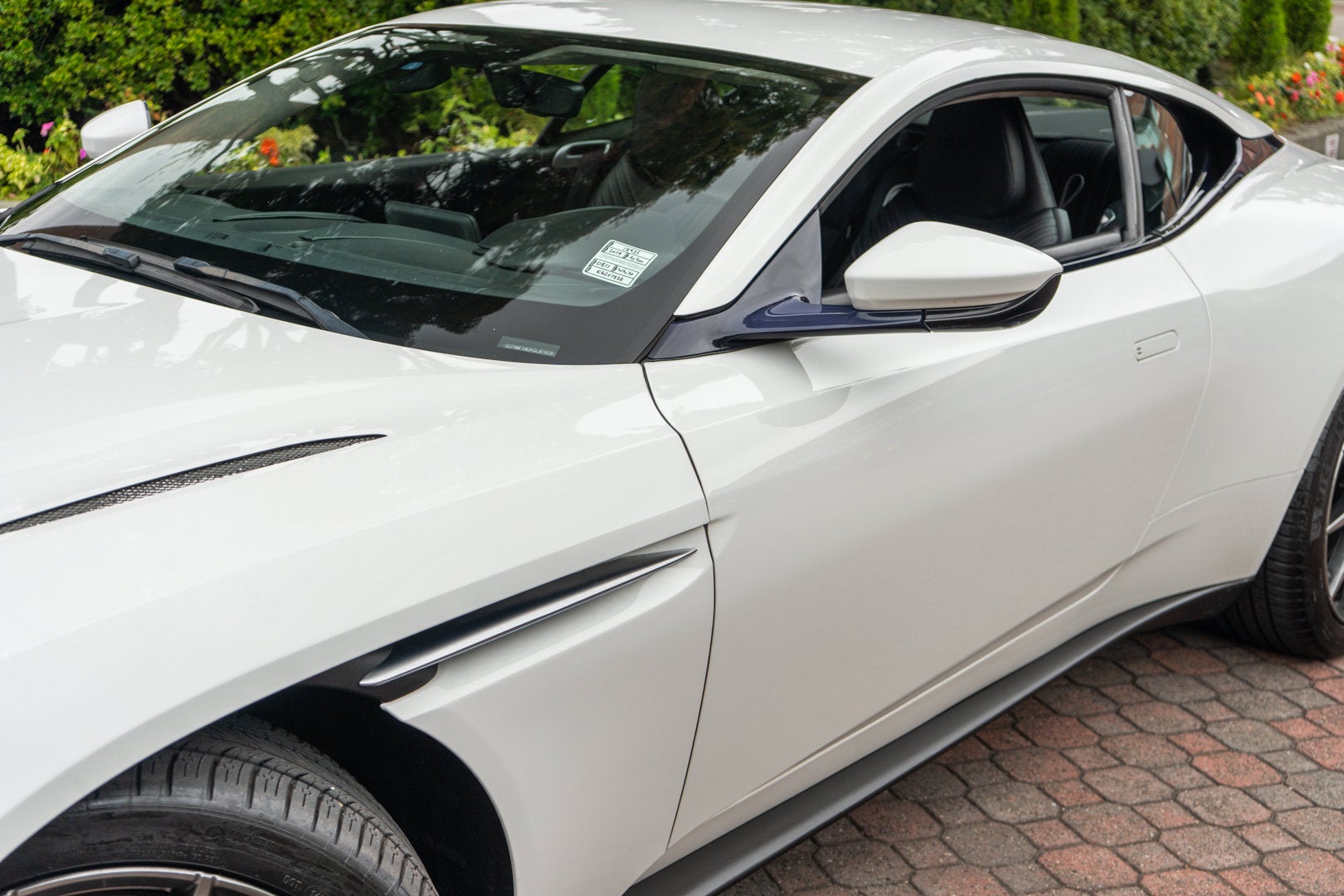 2019 Aston Martin DB11 V8