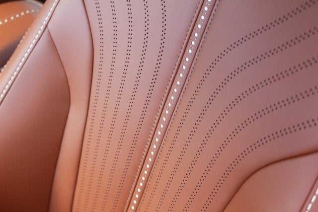 2021 Aston Martin DB11 V8