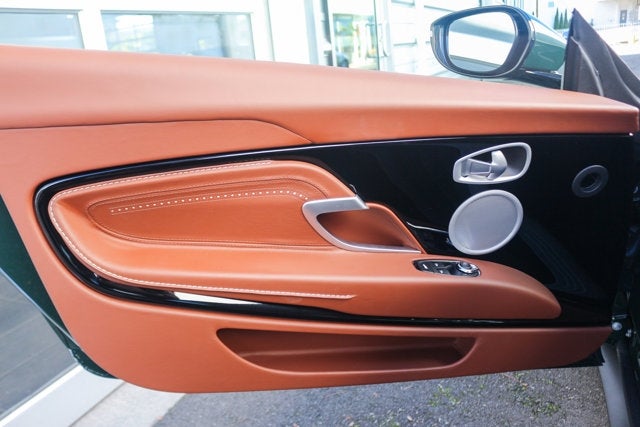 2021 Aston Martin DB11 V8