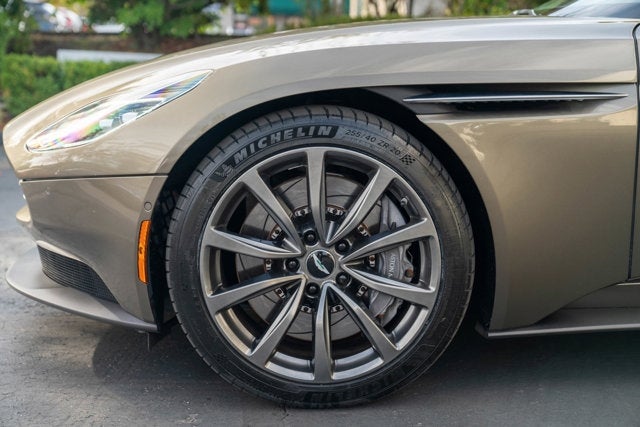 2019 Aston Martin DB11 V8