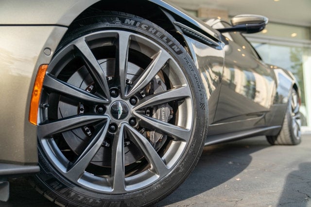 2019 Aston Martin DB11 V8