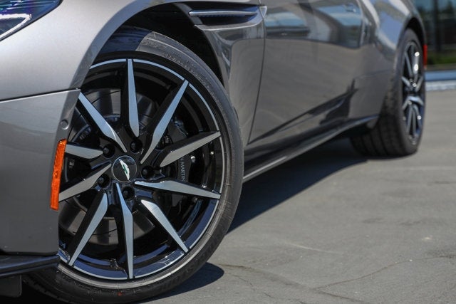 2019 Aston Martin DB11 V8