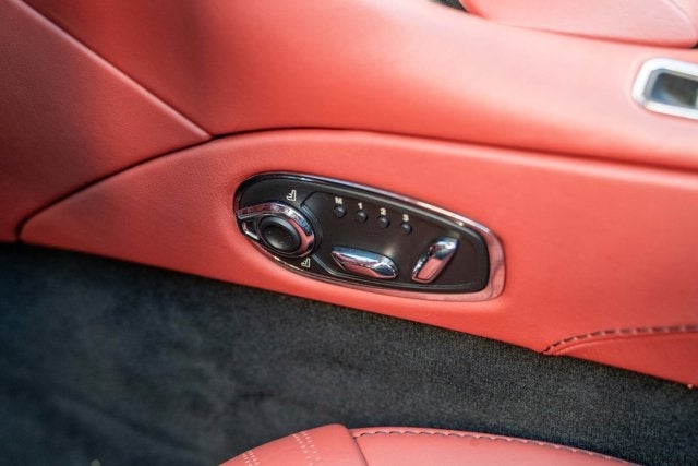 2020 Aston Martin DB11 Volante