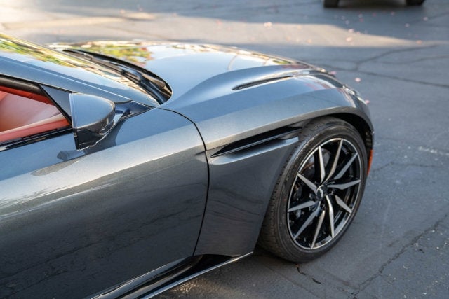 2020 Aston Martin DB11 Volante