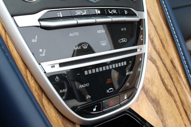 2019 Aston Martin DB11 Volante