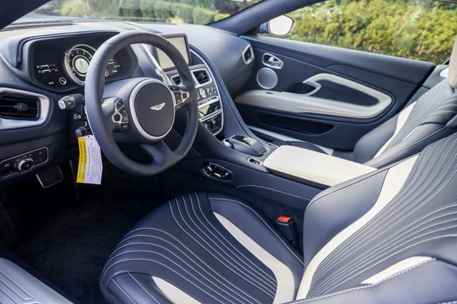2021 Aston Martin DB11 Volante